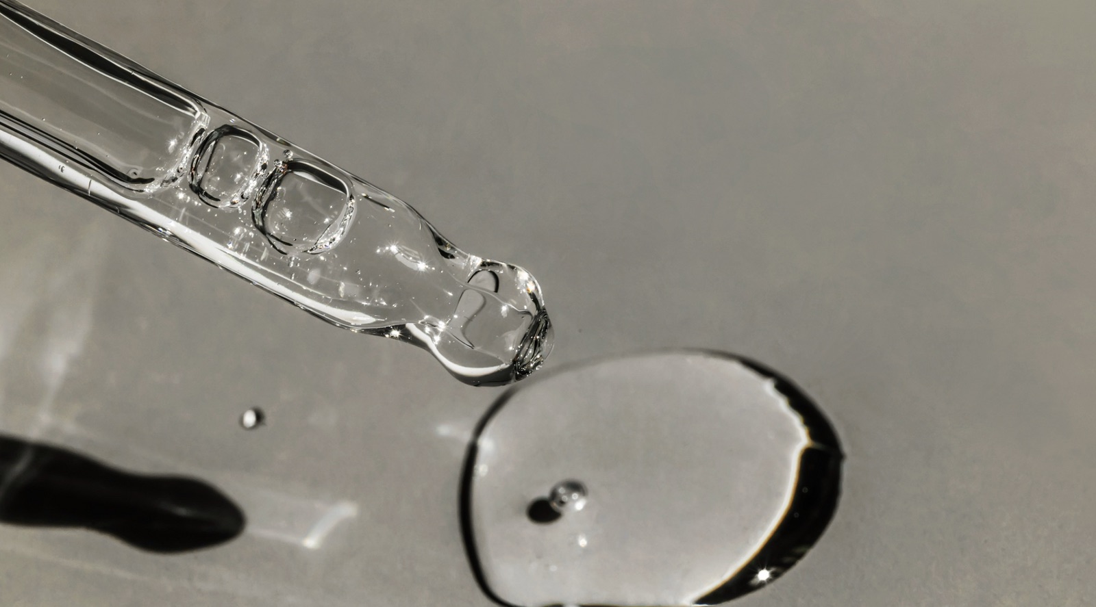 RE-CODE SKIN serum dropper macro